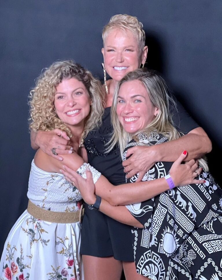 Xuxa Rene Paquitas E Famosos Em Navio Para Celebrar Anos Amaz Nia On