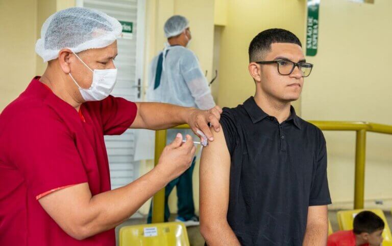 Prefeitura de Manaus disponibiliza nove pontos de imunização contra a Covid-19 neste sábado, 15/4