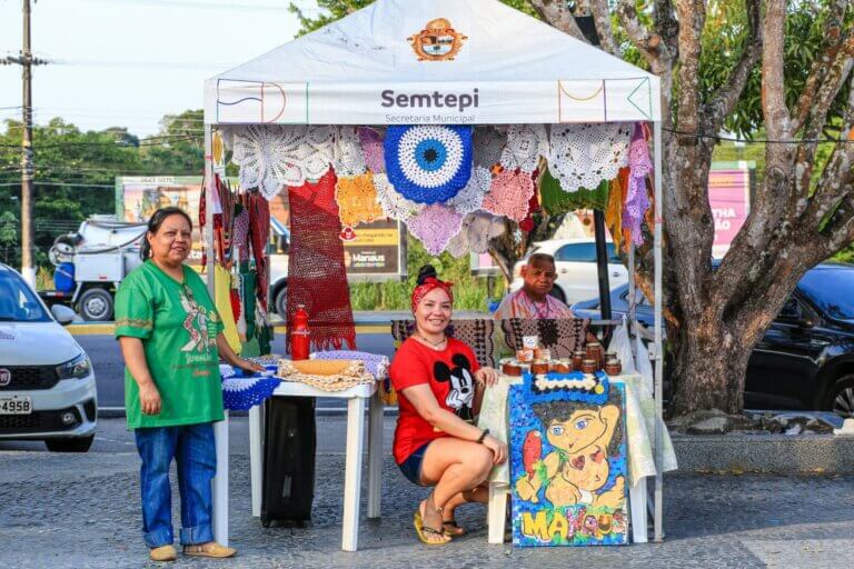 Prefeitura de Manaus promove 26 dias de Feira de Artesanato Itinerante Prefeitura-de-Manaus-promove-26-dias-de-Feira-de-Artesanato-Itinerante