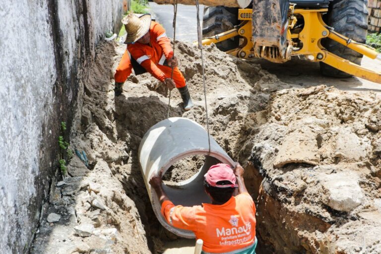 Prefeitura de Manaus intensifica obras de prevenção e recupera sistemas de drenagem na zona Sul