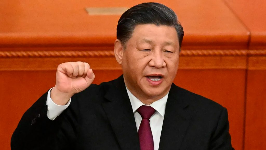Presidente da China, Xi Jinping, presta juramento após ser reeleito