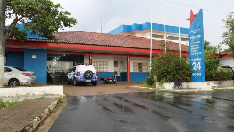 Adolescente é suspeito de matar sogro a fachadas no AM