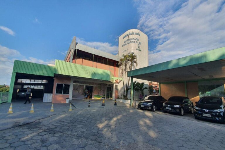 Bebê recém-nascido é abandonado em calçada na Zona Norte de Manaus