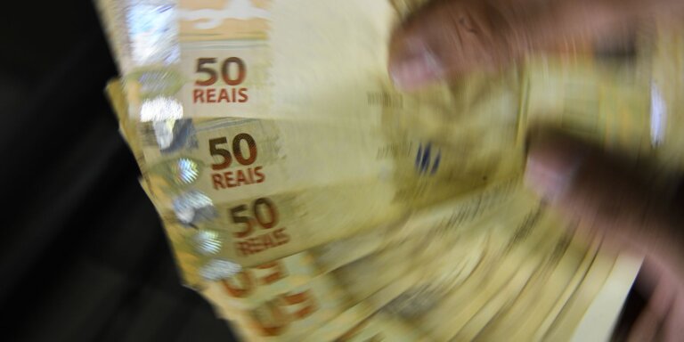 Com aumento de despesas, governo vai bloquear R$ 1,7 bilhão
