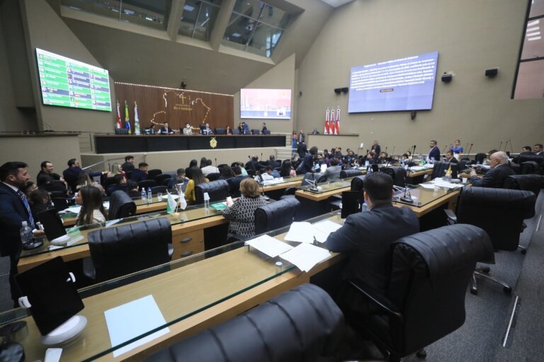 No AM, os deputados tornam-se ‘A Paz do Senhor Jesus’ e ‘Selva’ patrimônios imateriais |  amazonas