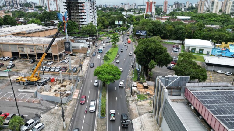 Prefeitura inicia ampliação da avenida Ephigênio Salles no período noturno