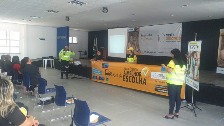 Prefeitura leva palestra sobre trânsito seguro em ação do movimento Maio Amarelo