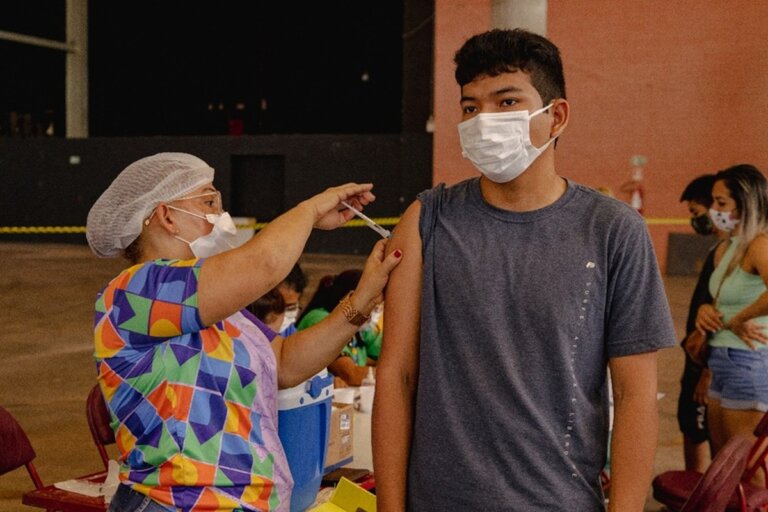 Manaus tem nove pontos de vacinação o contra a Covid-19 neste sábado (16);  veja os endereços |  amazonas