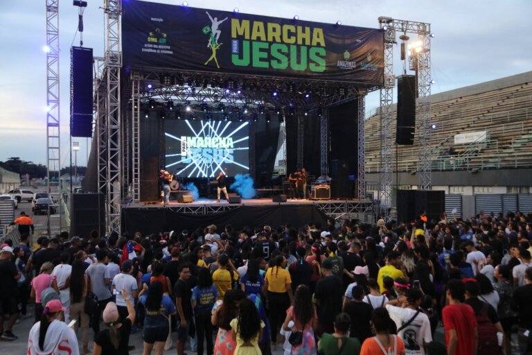 ‘Marcha para Jesus 2023’ reúne fiéis em Manaus;  veja fotos