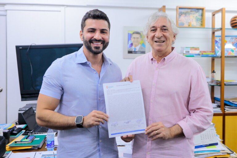 Parceria técnica entre Implurb e Suhab promove regularização fundiária no conjunto Viver Melhor 3