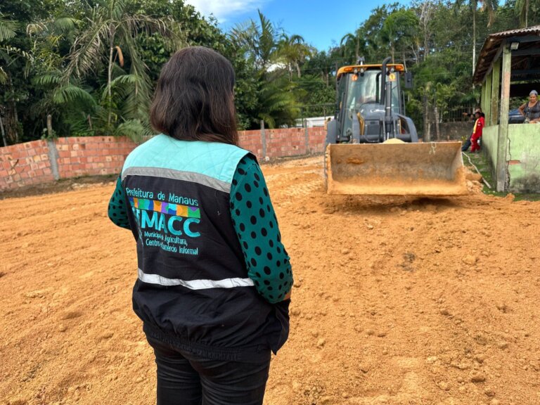 Prefeitura de Manaus inicia implantação da ‘Casa de Farinha’ no ramal do Brasileirinho