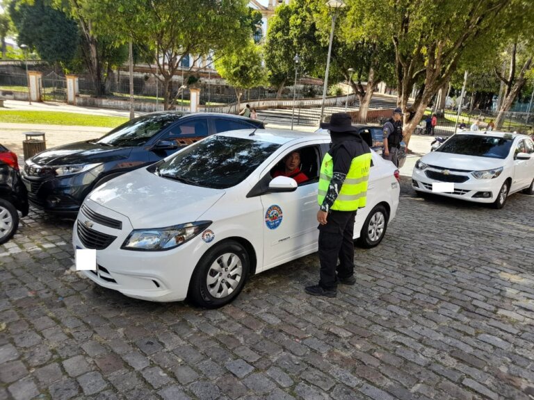 Serviços de transporte são fiscalizados pela Prefeitura de Manaus no Centro