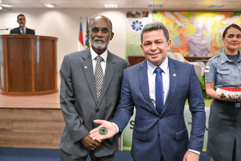 Vice-Governador do Amazonas Recebe Reconhecimento do TRT-11 por Contribuições à Justiça do Trabalho