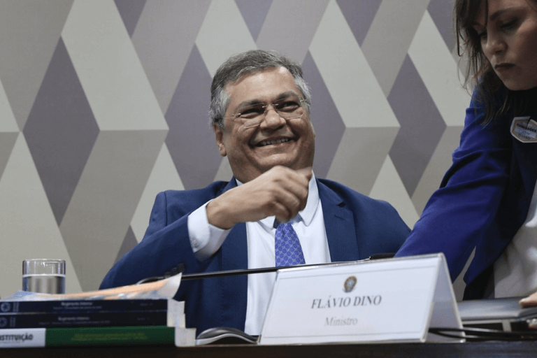 Senado Federal Aprova Indicação de Flávio Dino para o Supremo Tribunal Federal (STF)
