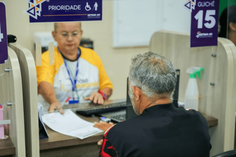 Lei Garante Gratuidade na Renovação da CNH para Idosos no Amazonas