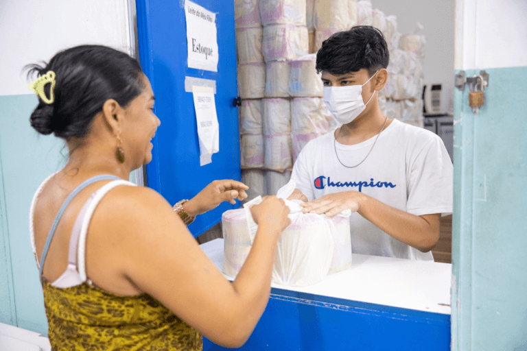 Prefeitura de Manaus Libera Novos Lotes para Beneficiários do Programa Leite do Meu Filho