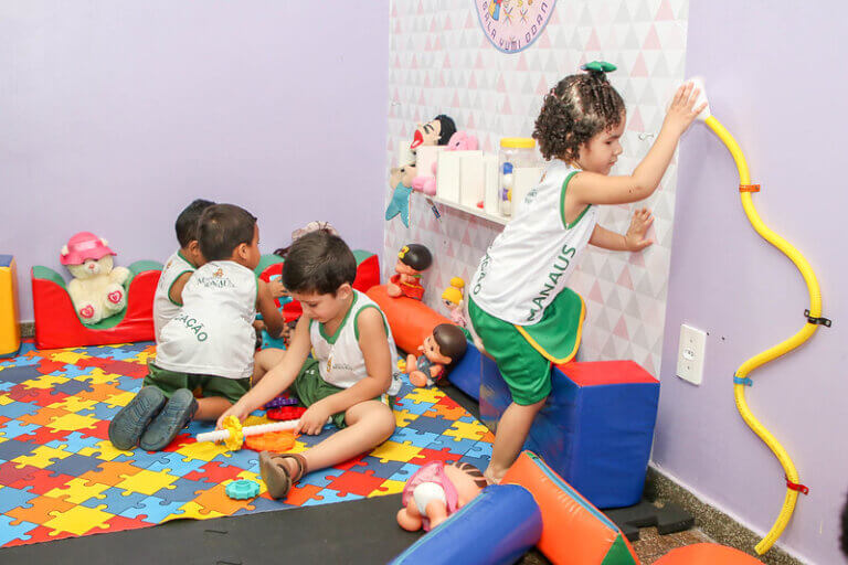 Prefeitura de Manaus Inaugura Sala de Recurso na Creche Municipal Magdalena Arce Daou