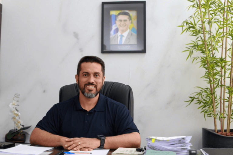 Prefeito de Manaus Designa Jack Serafim como Novo Secretário de Comunicação