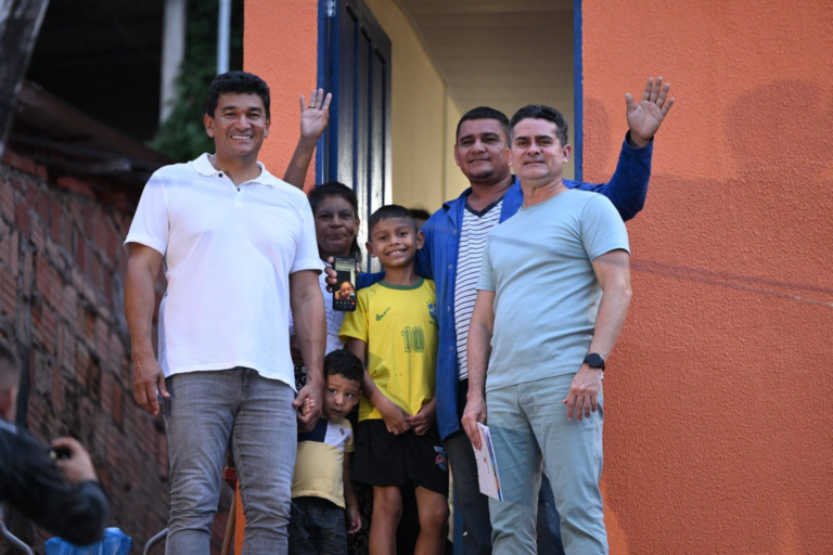 Prefeitura de Manaus Entrega 20 Moradias pelo Programa “Casa Manauara” na Zona Leste
