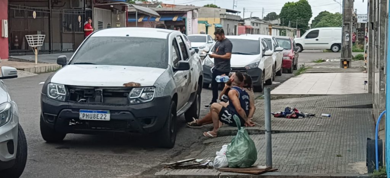 Mãe e irmão de Djidja Cardoso são presos pela Polícia Civil em Manaus; drogas e seringas foram apreendidas