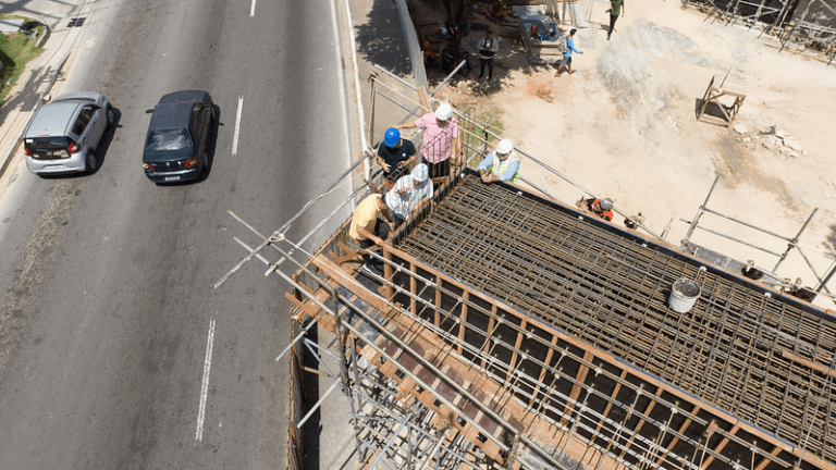 Viaduto que Interligará Avenidas Efigênio Salles e Torres Alcança 30% de Execução