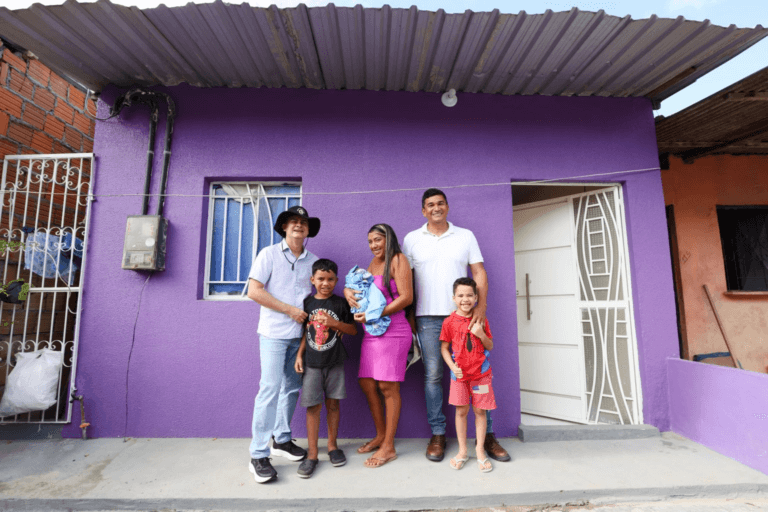 Prefeitura de Manaus Entrega 11 Novas Moradias pelo Programa ‘Casa Manauara’