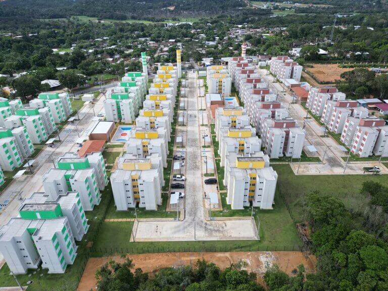 David Almeida eleva padrão do Minha Casa, Minha Vida em Manaus