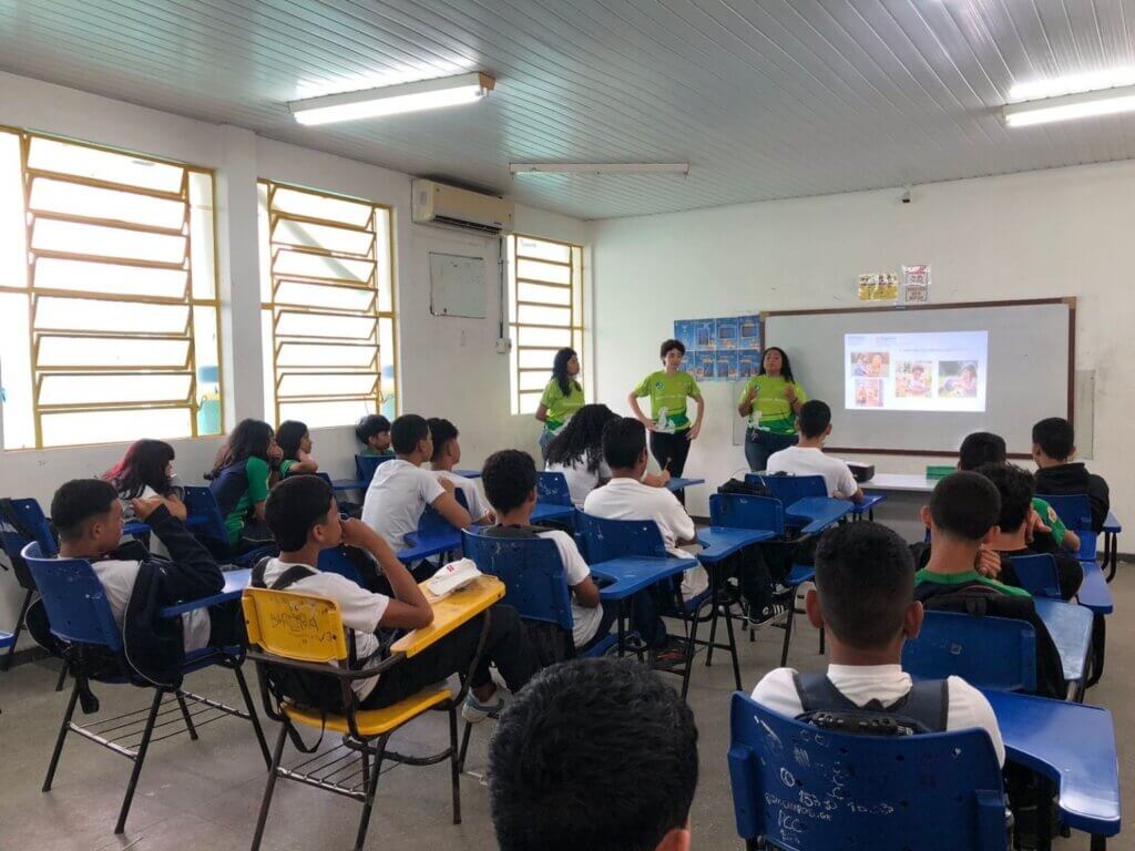 Projeto ‘Oca vai à Escola’ fortalece educação ambiental entre estudantes da rede municipal em Manaus