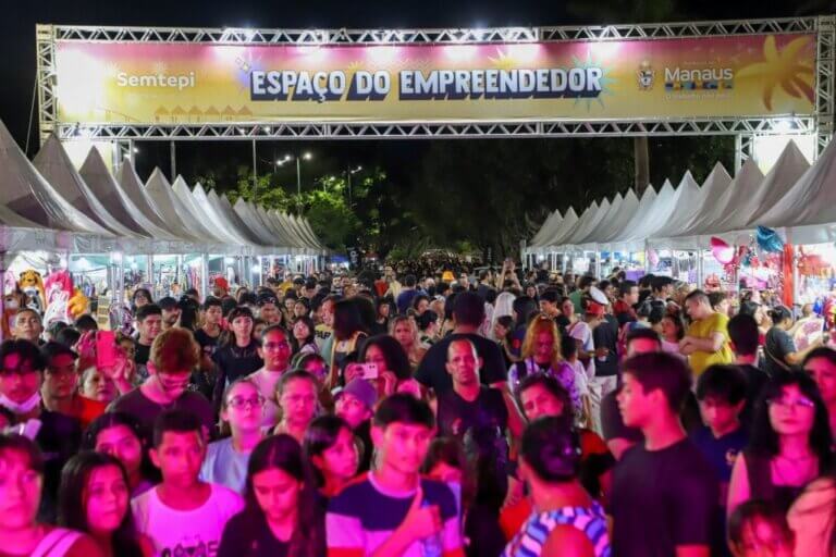 Prefeitura de Manaus promove ‘Espaço Gourmet das Mães Empreendedoras’ na Ponta Negra