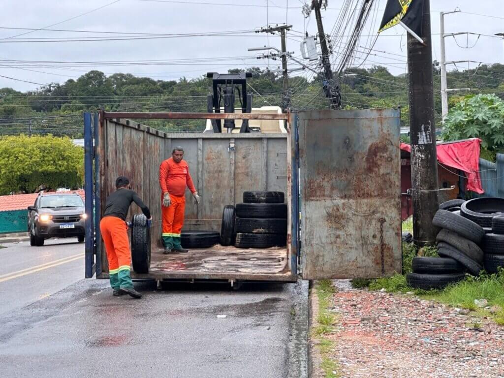 Prefeitura de Manaus amplia ações ambientais e recolhe mais de 78 mil pneus descartados irregularmente em 2026