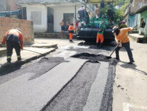Prefeitura de Manaus avança com recapeamento asfáltico no Parque 10 e garante mais conforto e mobilidade à população