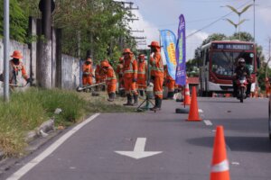 Prefeitura recolhe quase 250 toneladas de resíduos em dois dias de operação nos principais corredores viários de Manaus