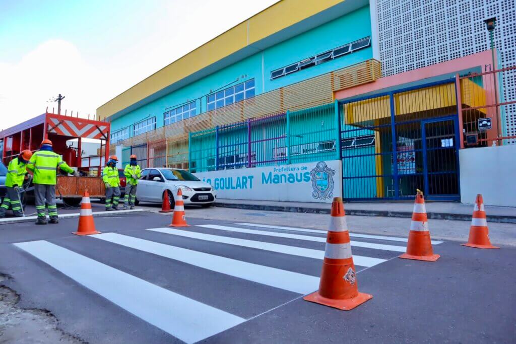Prefeitura de Manaus implanta sentido único em ruas do bairro Santa Etelvina