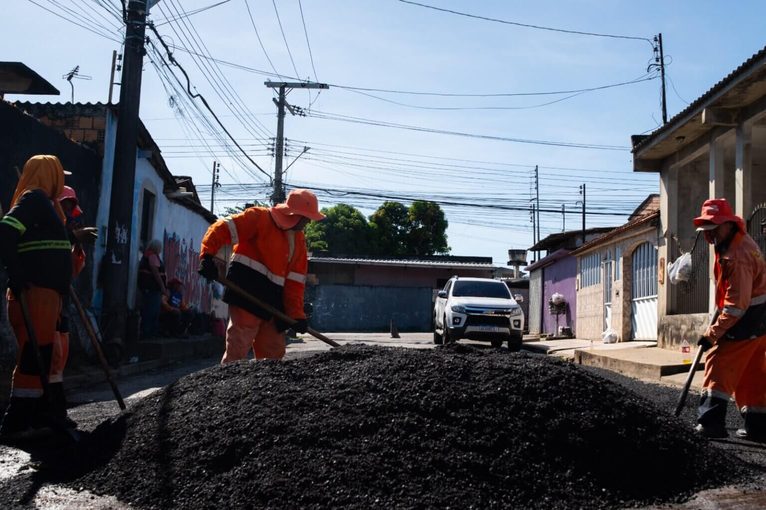 Prefeitura de Manaus intensifica operação ‘Tapa-Buracos’ e reforça mobilidade no conjunto Canaranas, na zona Norte