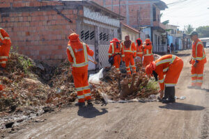 ‘Manaus que a Gente Cuida’ avança com ações de infraestrutura, limpeza urbana e serviços sociais no Parque Solimões