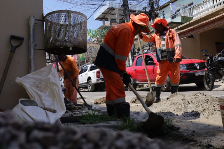 Prefeitura de Manaus reforça drenagem no Educandos para prevenir alagamentos e garantir segurança aos moradores