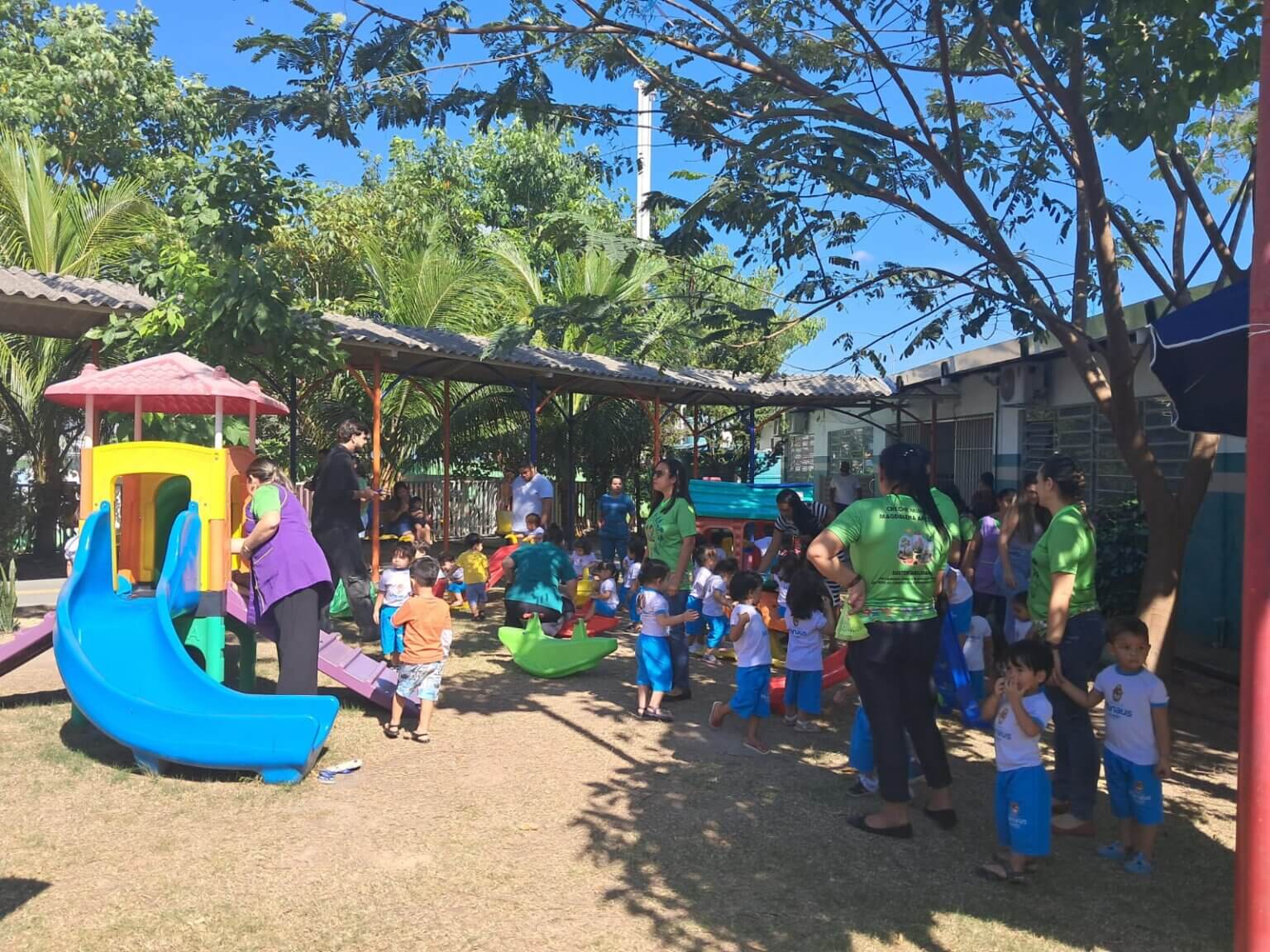 Creche da prefeitura premiada pelo FNDE transforma educação ambiental em ação no igarapé do 40 com inauguração da horta Panc e composteira