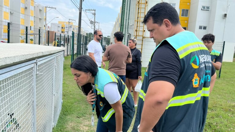 Prefeitura de Manaus e DPE-AM realizam vistoria para apurar valores elevados nas contas de água e esgoto no residencial Morar Melhor